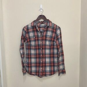 St. John’s Bay Women’s Flannel Long Sleeve Plaid Shirt Size Small